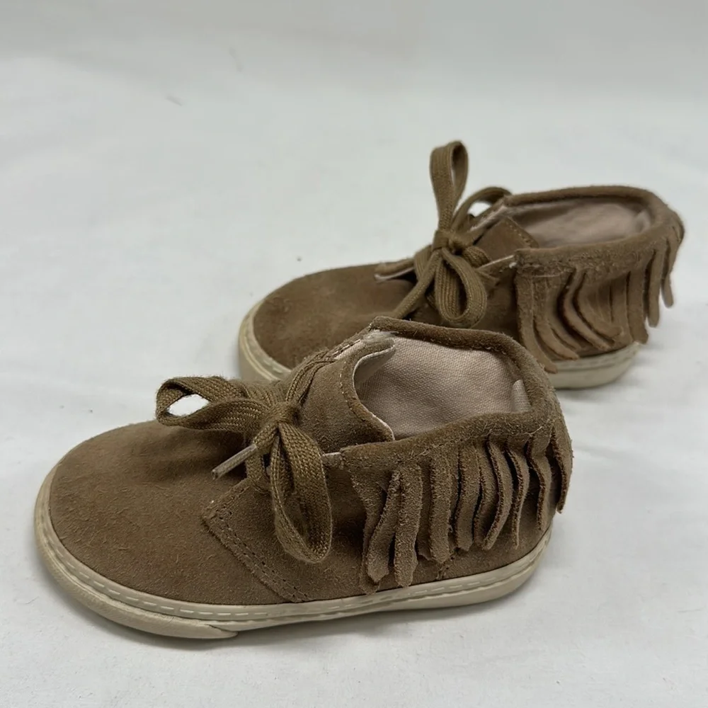 GAP kids tan